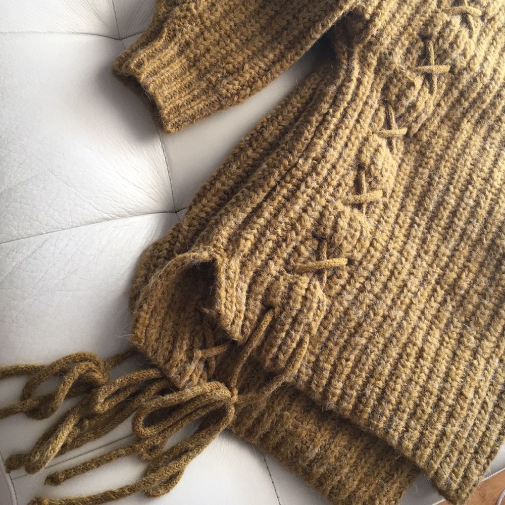 7 for $25 Knitted Sweater - Picture 8 of 8
